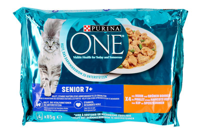 Image of Purina ONE Katzenfutter Senior 7+ in Sauce Huhn 4x85g bei JUMBO