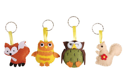 Image of Bastelpackung Waldgeflüster, 5,5cm, Schlüsselanhänger, Box 4Stück bei JUMBO