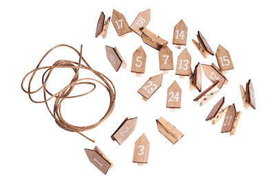 Image of Holz Klammern mit Haus 1-24, 4,1x1,8cm, Kordel 180cm, SB-Btl 24Stück bei JUMBO