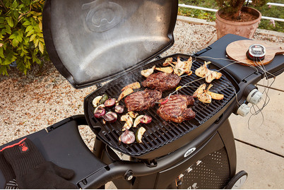 Image of Weber Gasgrill Q 3200 Station schwarz bei JUMBO