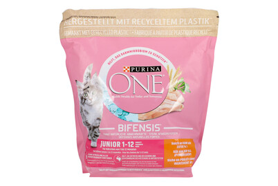 Image of Purina ONE Trocken-Katzenfutter Junior Huhn & Vollkorn bei JUMBO