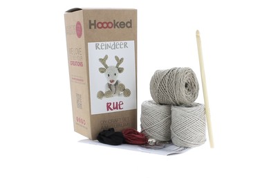 Image of Hoooked Amigurumi Häkelset, Rentier Rue bei JUMBO