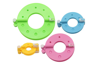 Image of Pompon-Maker, 4 Grössen bei JUMBO