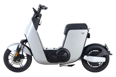 Image of Elektroroller Yadea V7 silber bei JUMBO