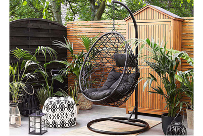 Image of Beliani Hängesessel mit Gestell Rattan schwarz ø 96 cm Alatri bei JUMBO