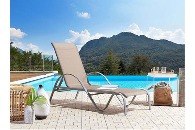 Image of Beliani Gartenliege Textilbespannung hellbraun Procida bei JUMBO