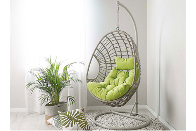 Image of Beliani Hängesessel mit Gestell ø 96 cm Rattan taupe Arpino bei JUMBO