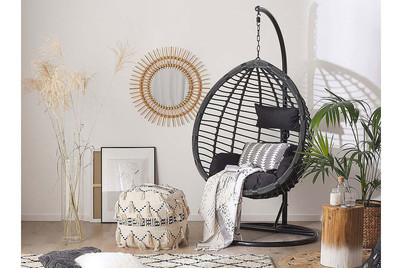 Image of Beliani Hängesessel mit Gestell Rattan schwarz ø 97 cm Tollo bei JUMBO