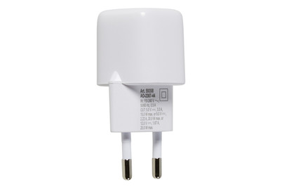 Image of Goobay USB Schnellladegerät nano Usb-C PD 20W weiss bei JUMBO