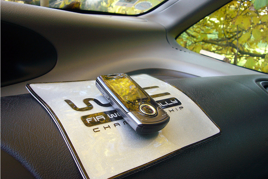 YAYNO 6er Set Nano Gel Antirutsch Pads - Wiederverwendbare Anti-Rutsch-Matten Für Auto-Armaturenbrett